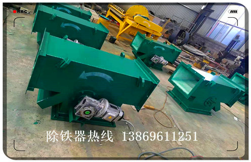 永磁管道除鐵器，吉林電動永磁管道除鐵器_內(nèi)部構(gòu)造結(jié)構(gòu)圖_吉林電動永磁管道除鐵器工作原理_安裝示意圖