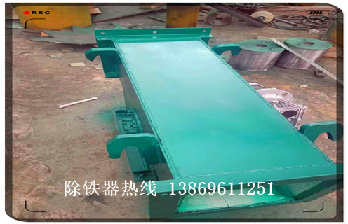 管道除鐵器，德州管道除鐵器_德州管道除鐵器廠家應(yīng)用安裝示意圖型12000高斯_可定制工作原理 
